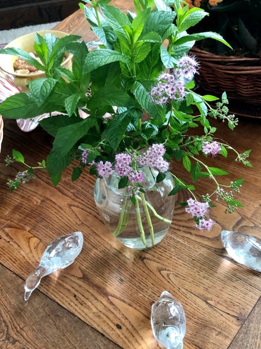 7FCFD6E0-5AAA-4A12-9A22-987E11AD0BC2